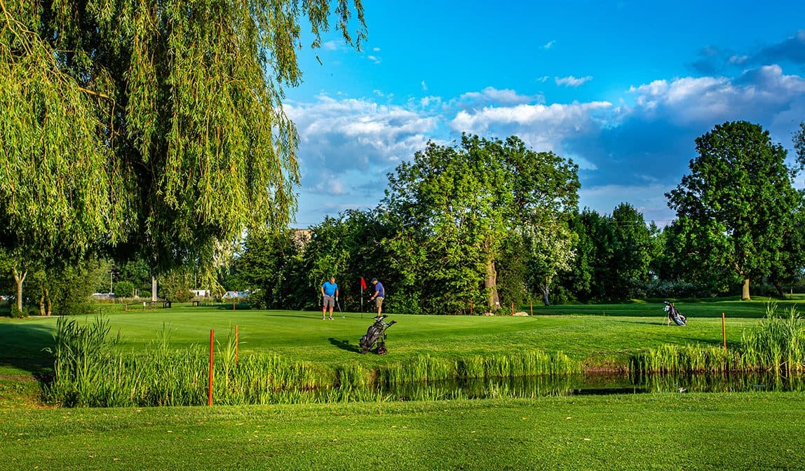 Trent Lock Golf Centre